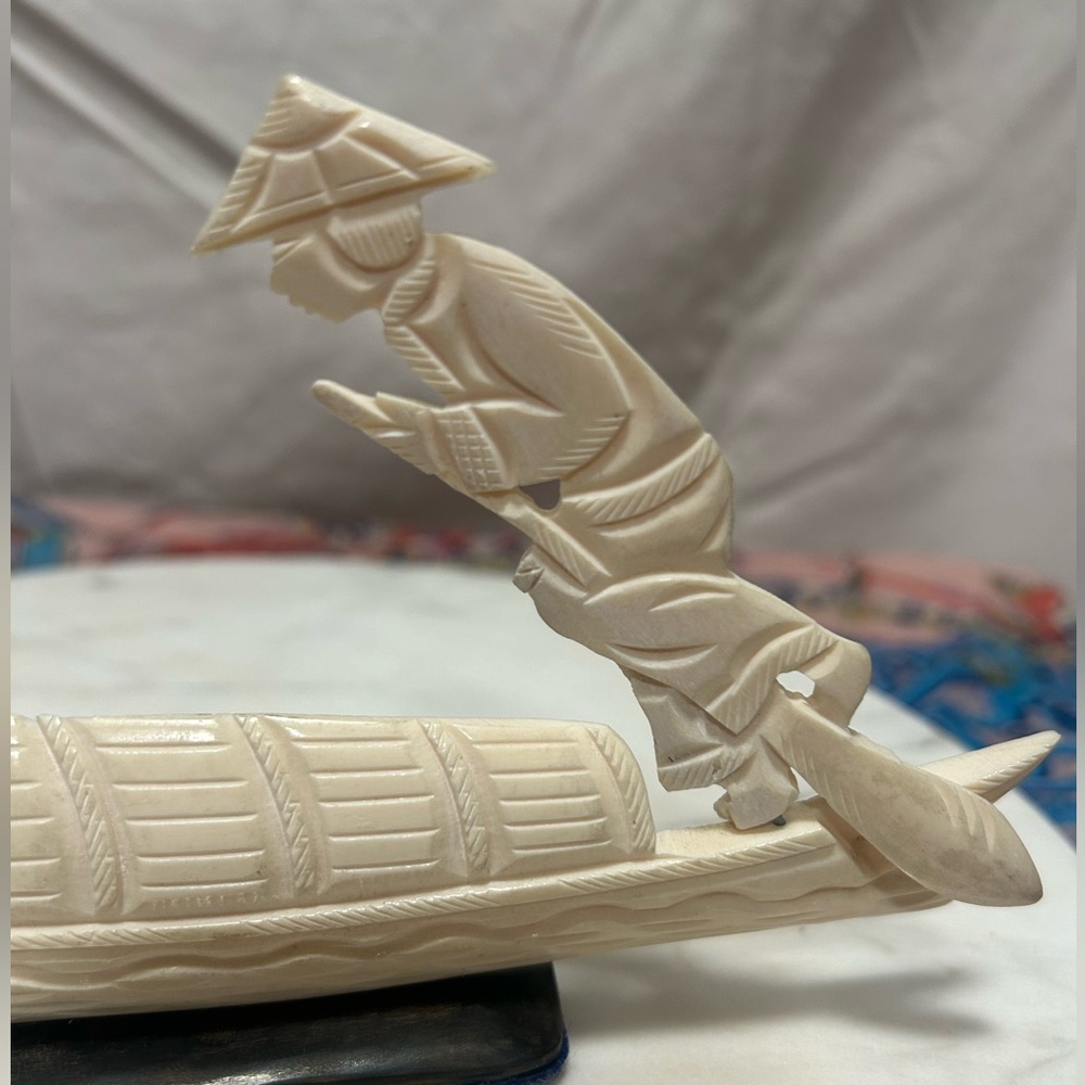 Scrimshaw Bone carving,  Asian boat scene, vintage - Picture 4 of 7